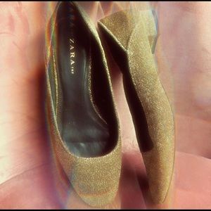 ZARA shiny flats